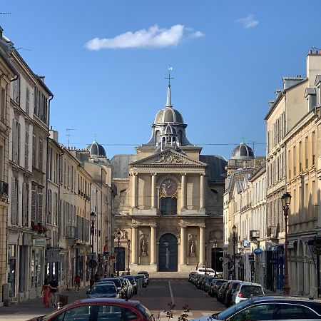 Appartement Versailles Quartier Notre Dame Au Pied Du Chateau Avec Parking Buitenkant foto