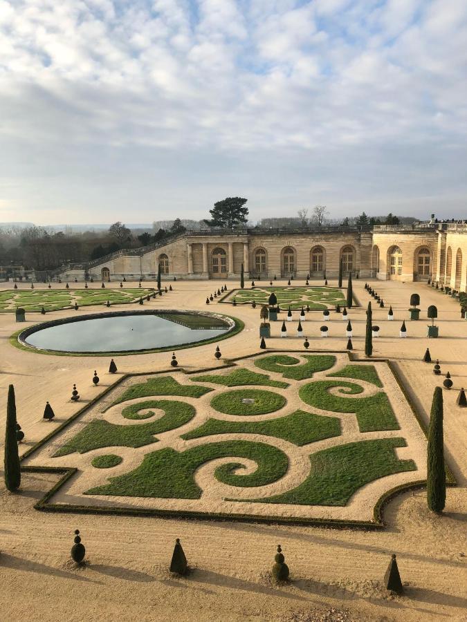 Appartement Versailles Quartier Notre Dame Au Pied Du Chateau Avec Parking Buitenkant foto