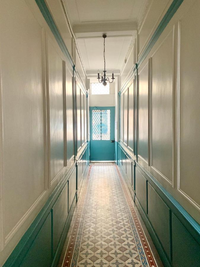 Appartement Versailles Quartier Notre Dame Au Pied Du Chateau Avec Parking Buitenkant foto