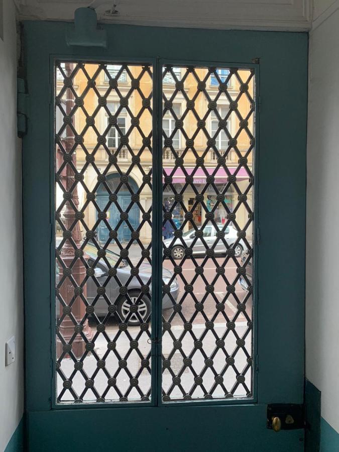 Appartement Versailles Quartier Notre Dame Au Pied Du Chateau Avec Parking Buitenkant foto