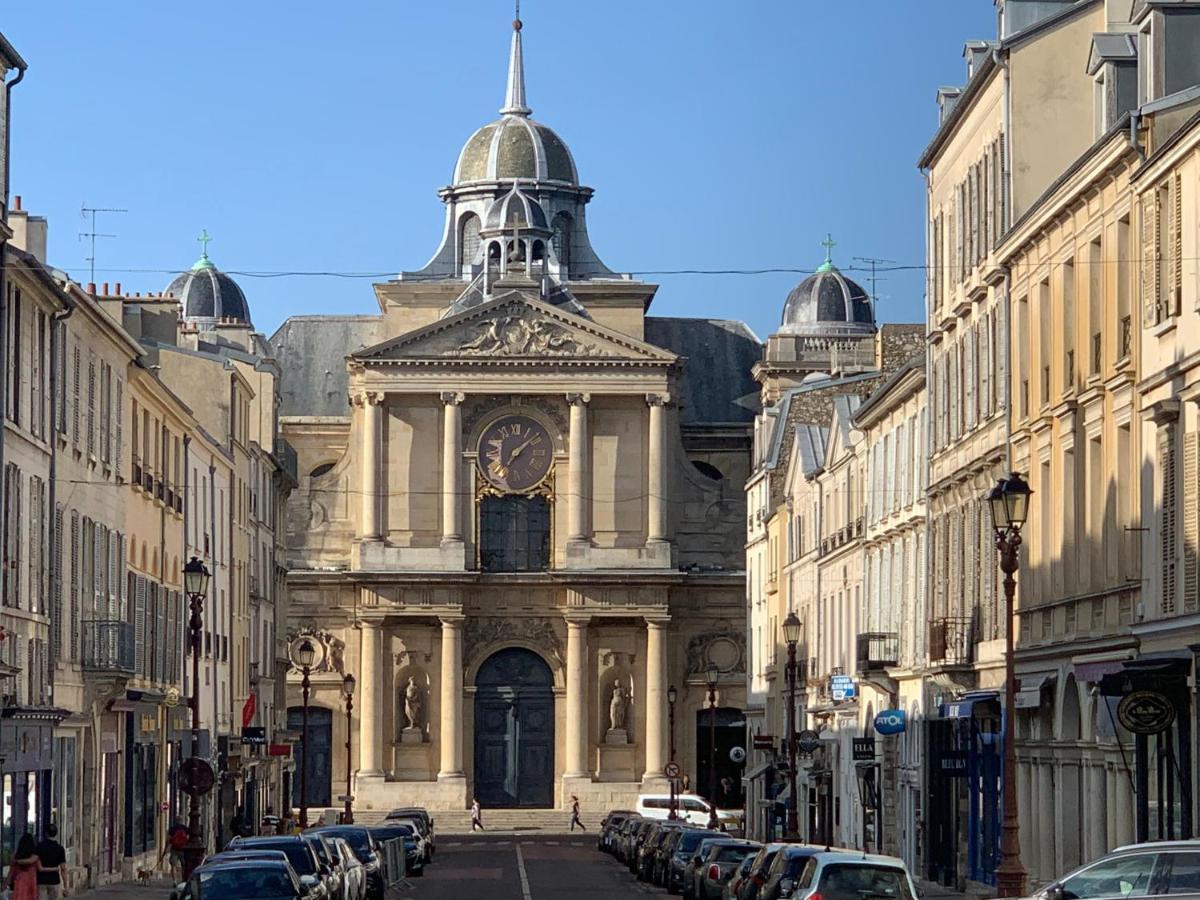 Appartement Versailles Quartier Notre Dame Au Pied Du Chateau Avec Parking Buitenkant foto