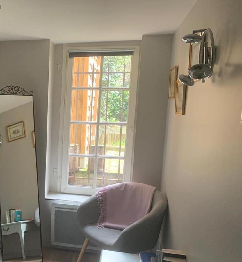 Appartement Versailles Quartier Notre Dame Au Pied Du Chateau Avec Parking Buitenkant foto