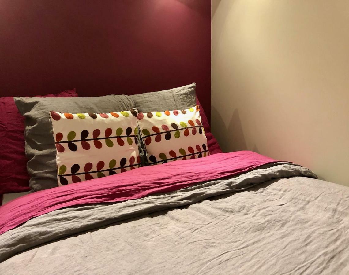 Appartement Versailles Quartier Notre Dame Au Pied Du Chateau Avec Parking Buitenkant foto