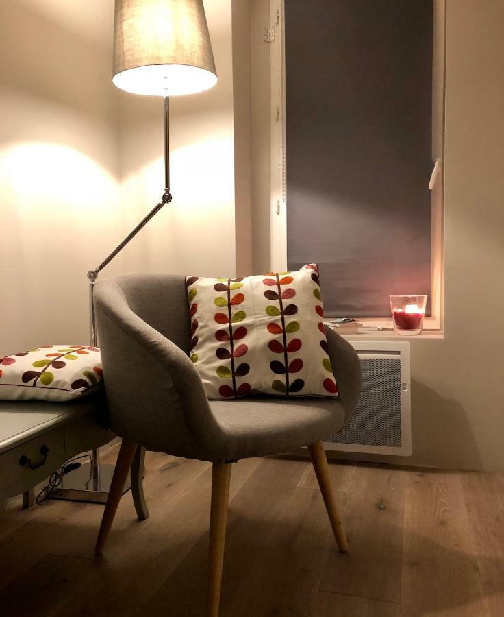 Appartement Versailles Quartier Notre Dame Au Pied Du Chateau Avec Parking Buitenkant foto